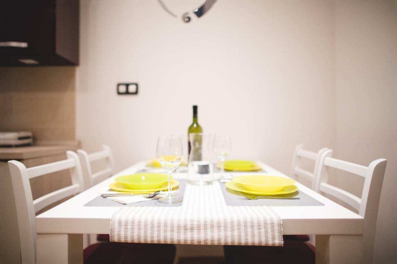 Clyra Apartment City Centar ザグレブ エクステリア 写真