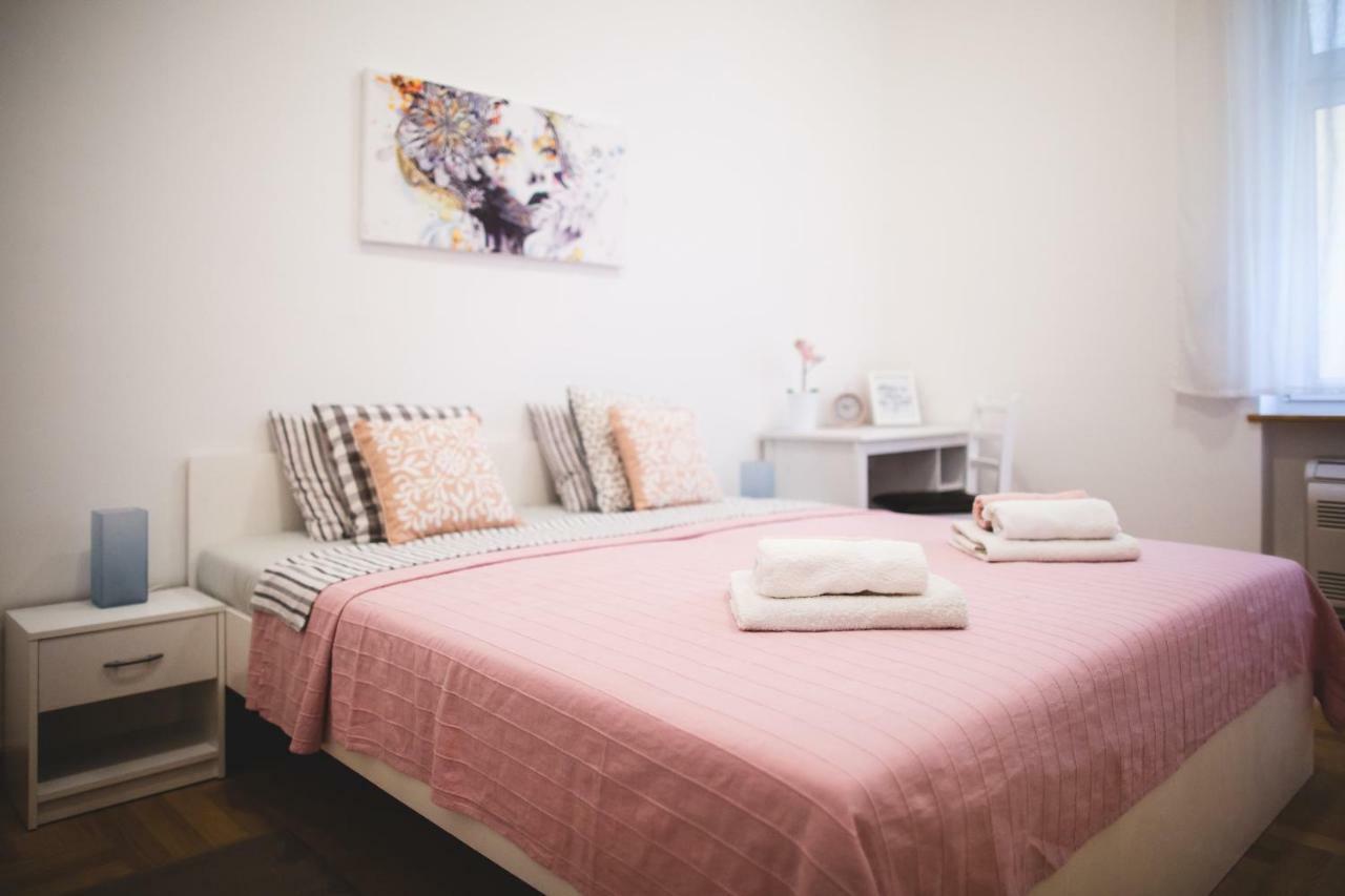 Clyra Apartment City Centar ザグレブ エクステリア 写真