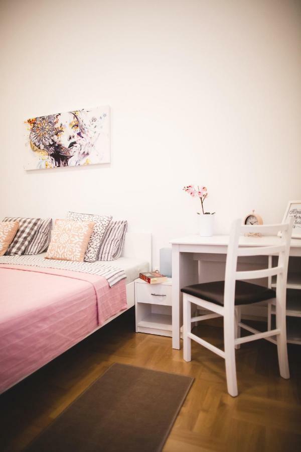 Clyra Apartment City Centar ザグレブ エクステリア 写真