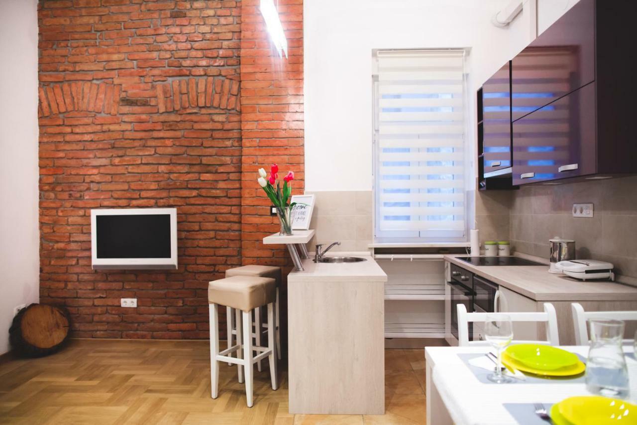 Clyra Apartment City Centar ザグレブ エクステリア 写真